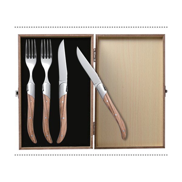 Steak knife set in wooden gift box — red handles — photo code W-2352